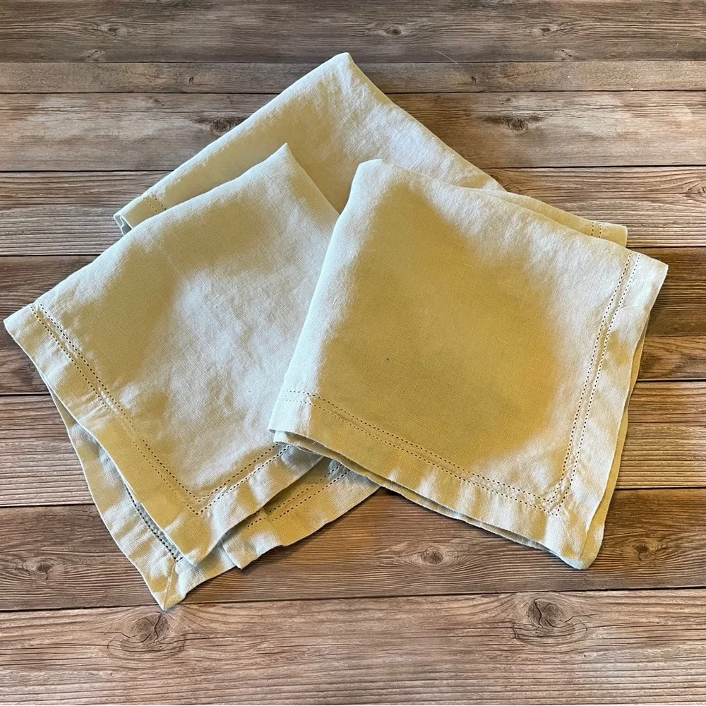 Williams Sonoma Linen Napkins in Flax ~ Set of three